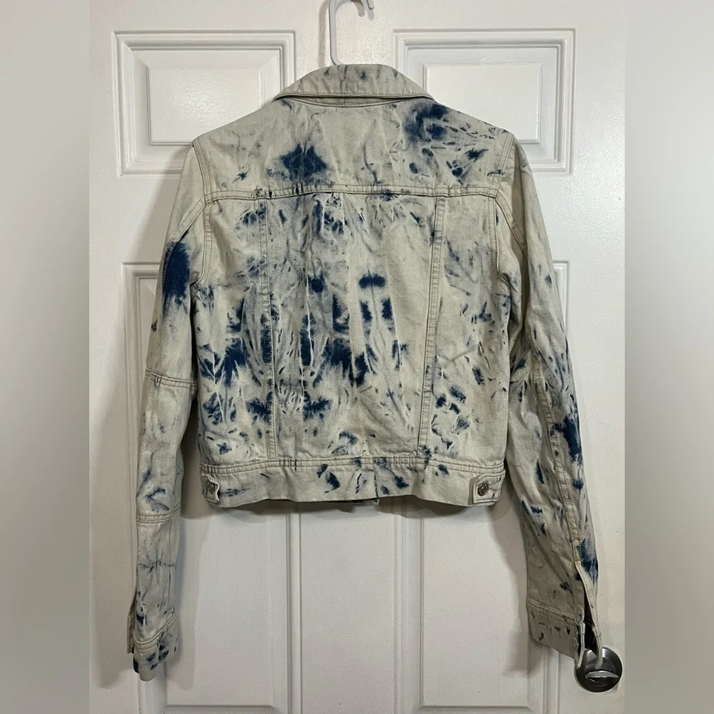 Free People Acid Wash Tie-Dye Jean Jacket Size Small Lightweight Spring Layer - Picture 5 of 7